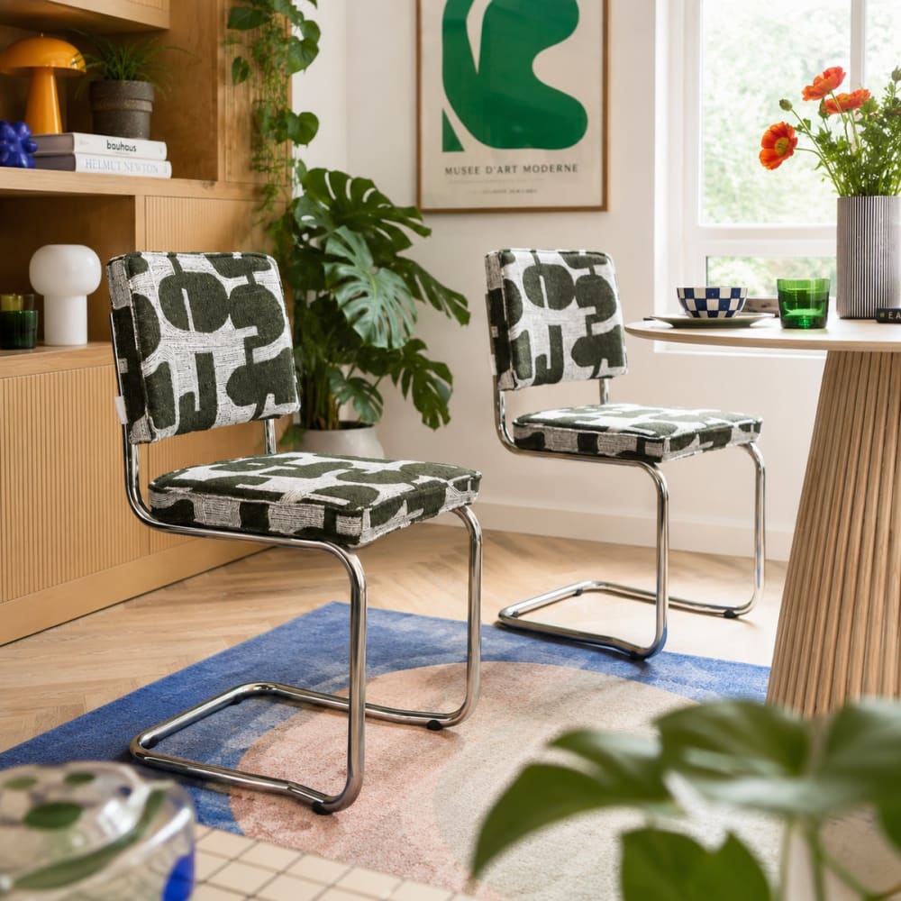 Lot de 2 chaises en tissu imprimé rétro
