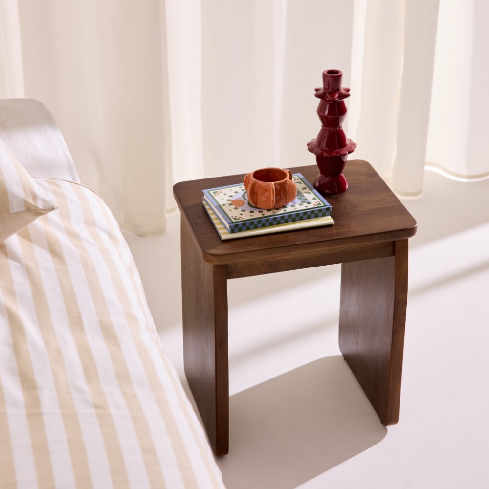 sweeek Exotischer Nachttisch aus Akazienholz nussbaumfarben style exotic Braun