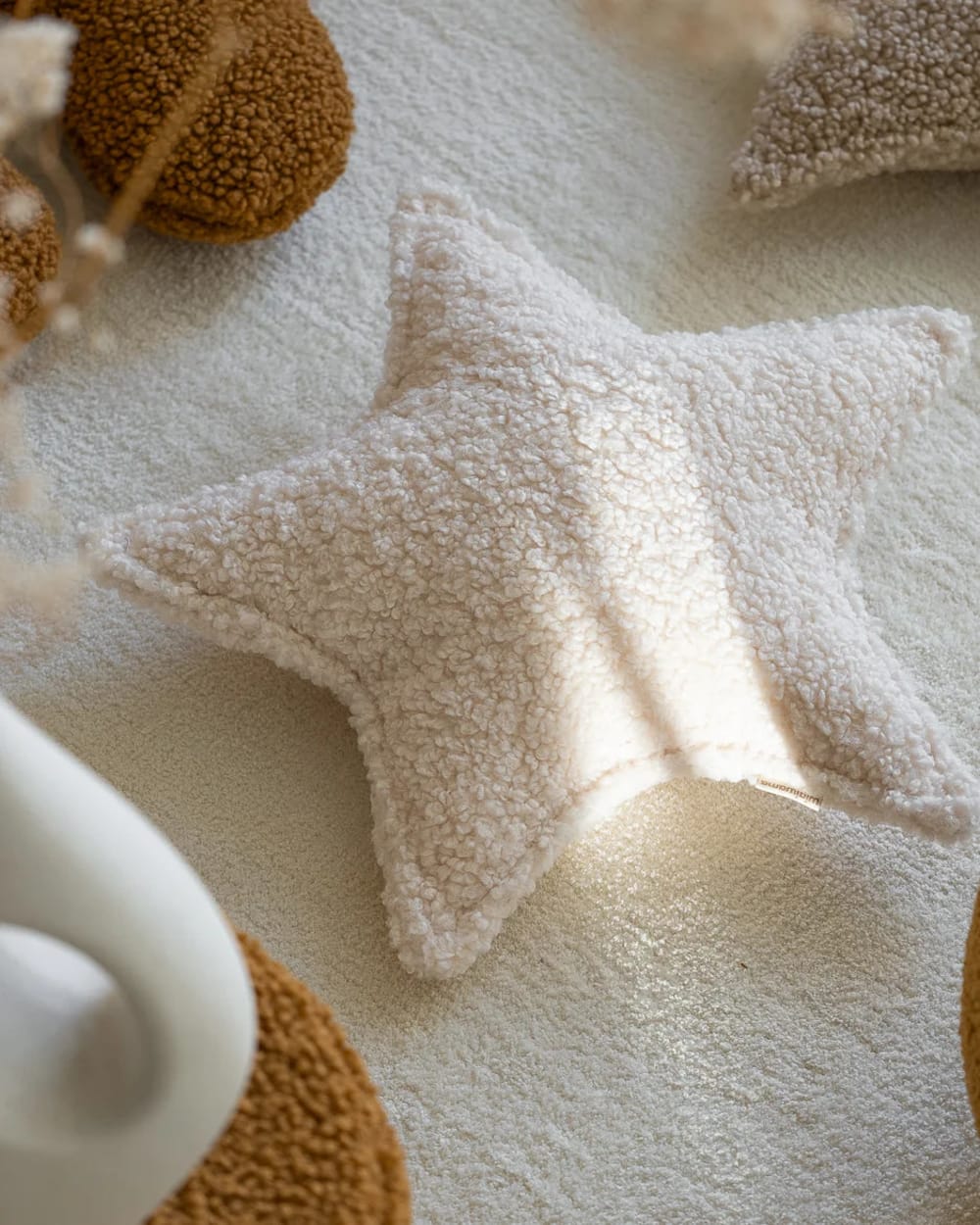 Sternkissen aus Teddy-Stoff 37 x 40 x 10 cm, Cremeweiß - Maisons
