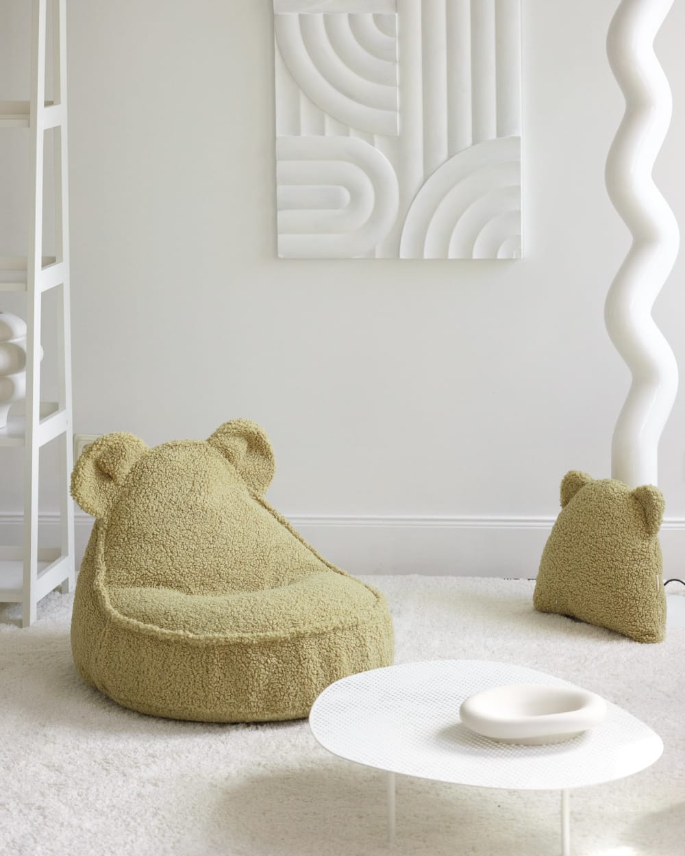 Bärenkissen aus Teddy-Stoff 37 x 40 x 15 cm, Matcha - Maisons Du