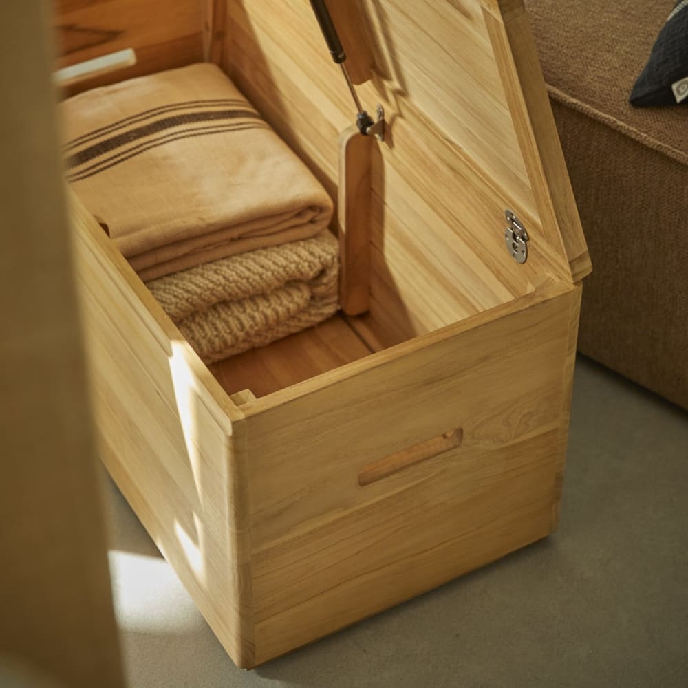 Aufbewahrungstruhe aus massivem Teakholz - Maisons Du Monde