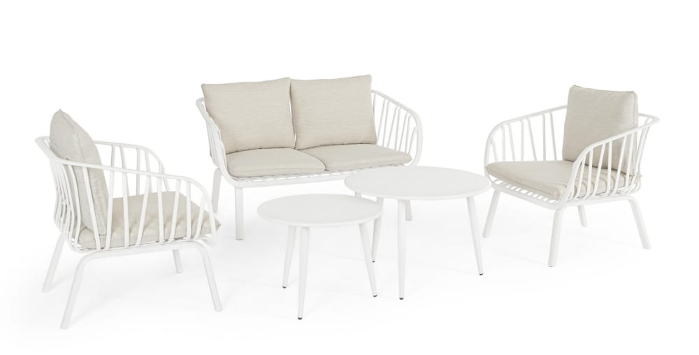 Salon en acier avec table - basse