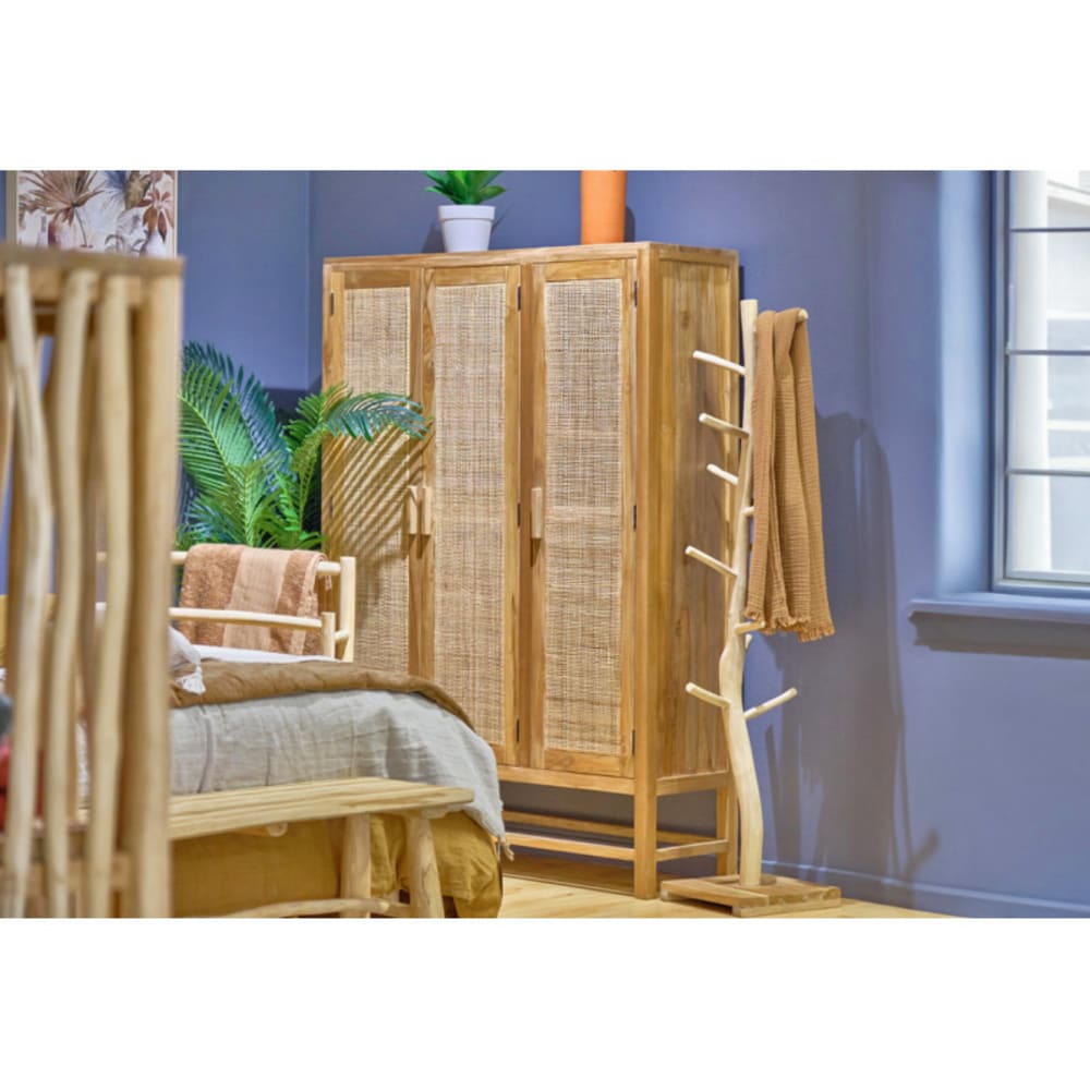 Armoire 3 portes teck massif et cannage rotin h. 180 cm