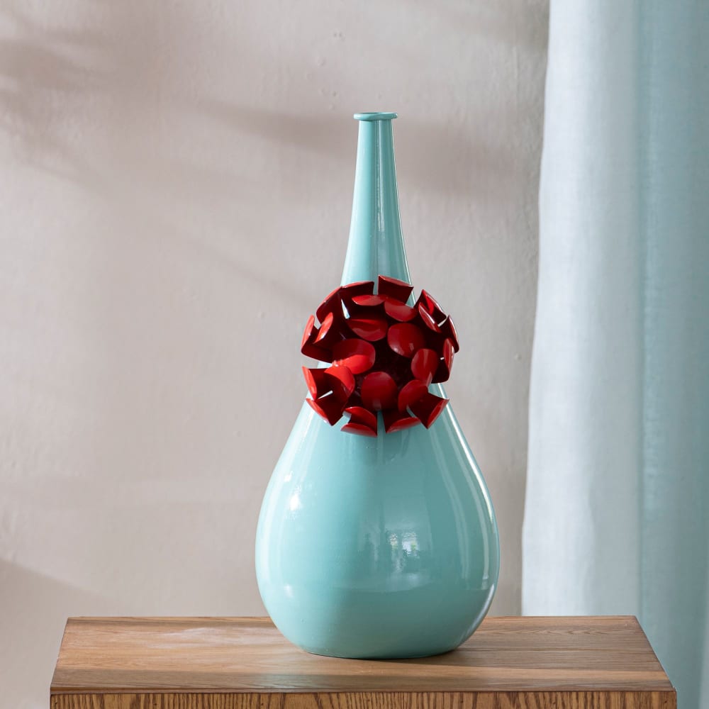 Vase en métal bleu aqua unique