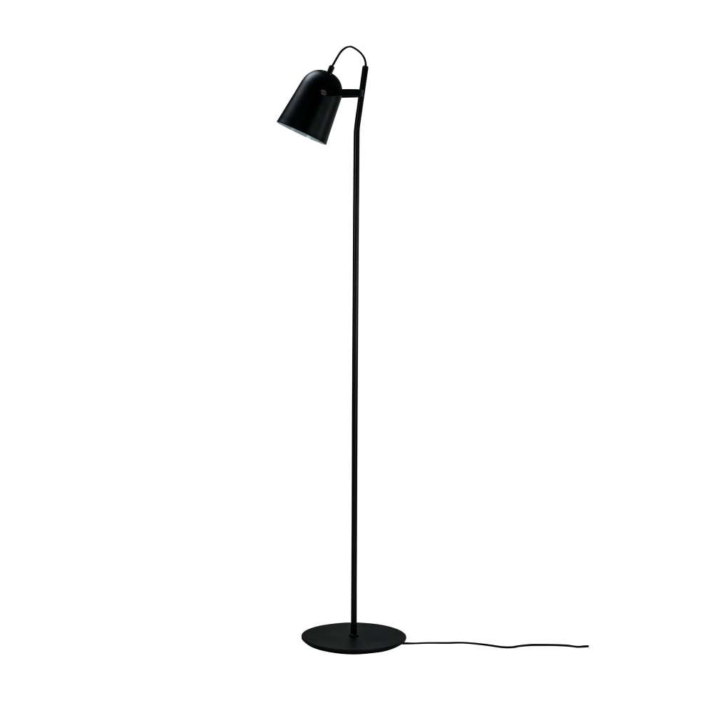 lampadaire en métal