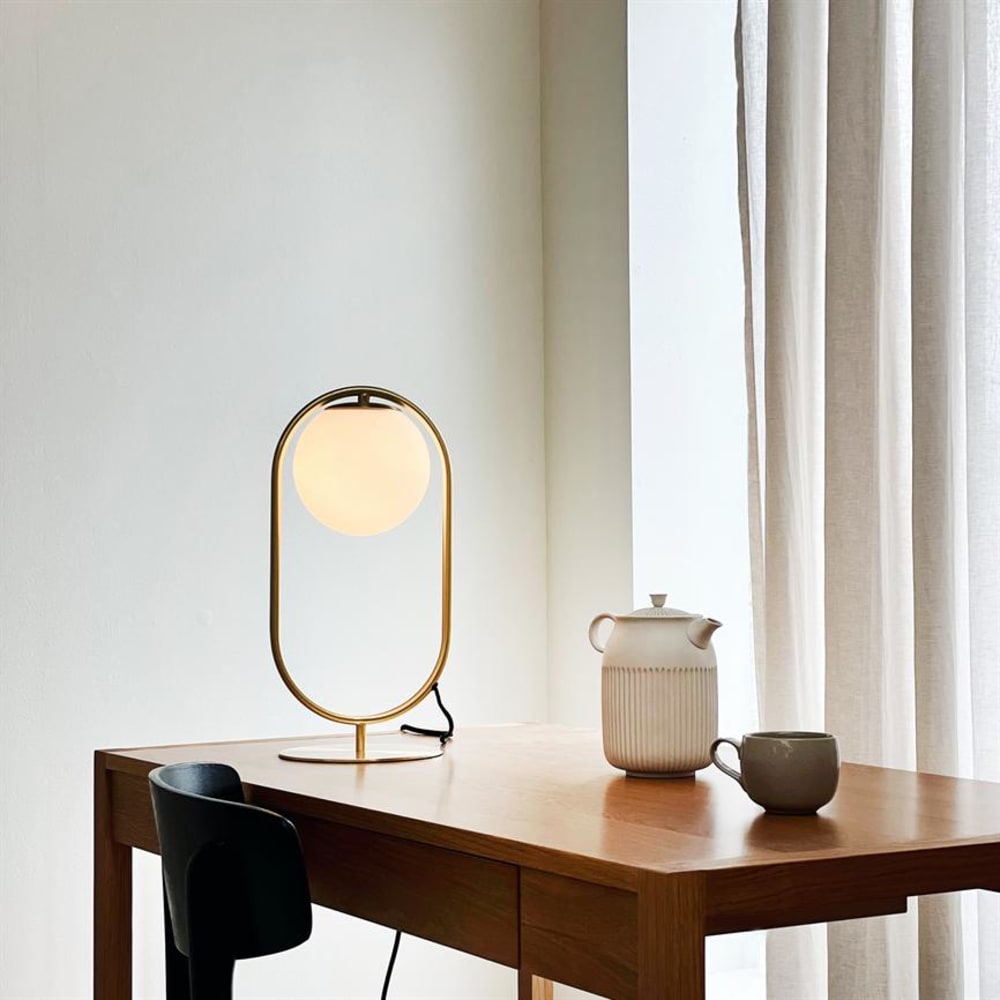 Dyberg Larsen Tischlampe aus Metall h 40 cm d 20 cm, Messing style modern Gold Glas