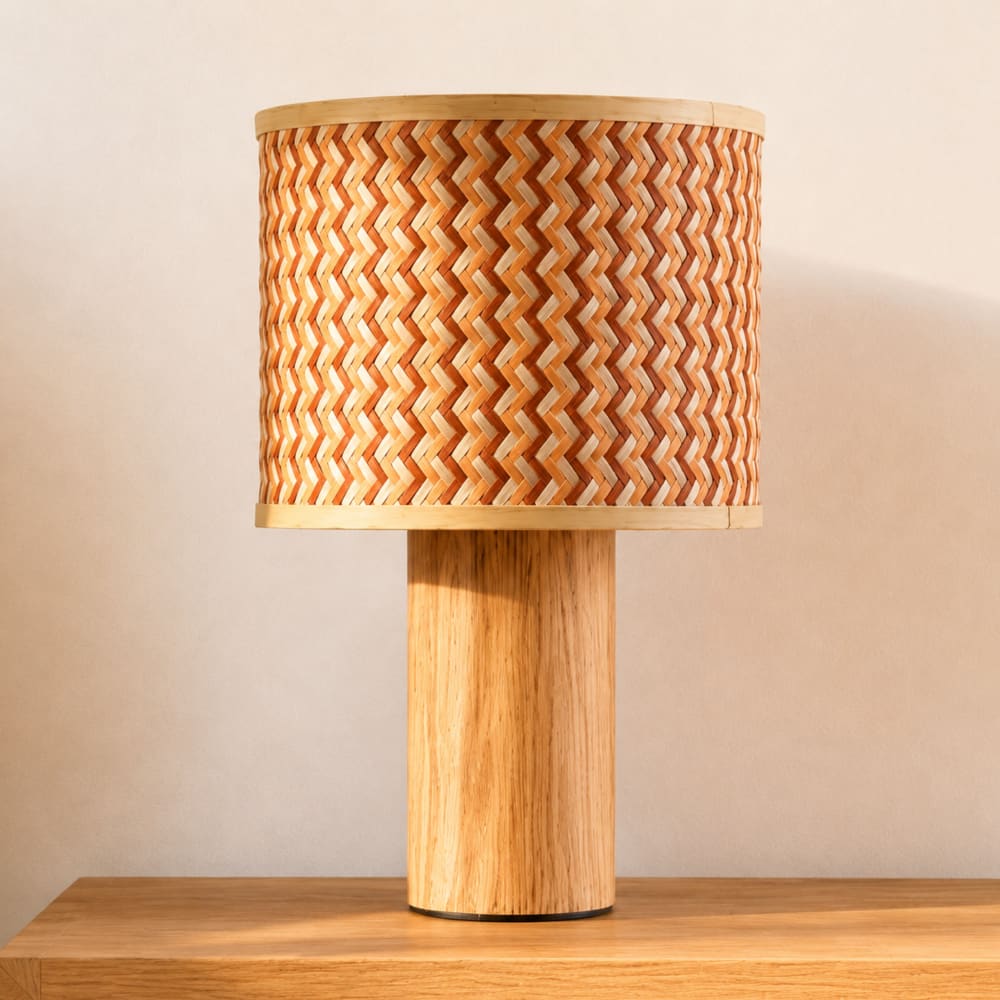Grande lampe à poser bois de chêne, tressage en bambou crème et orange — vue 3