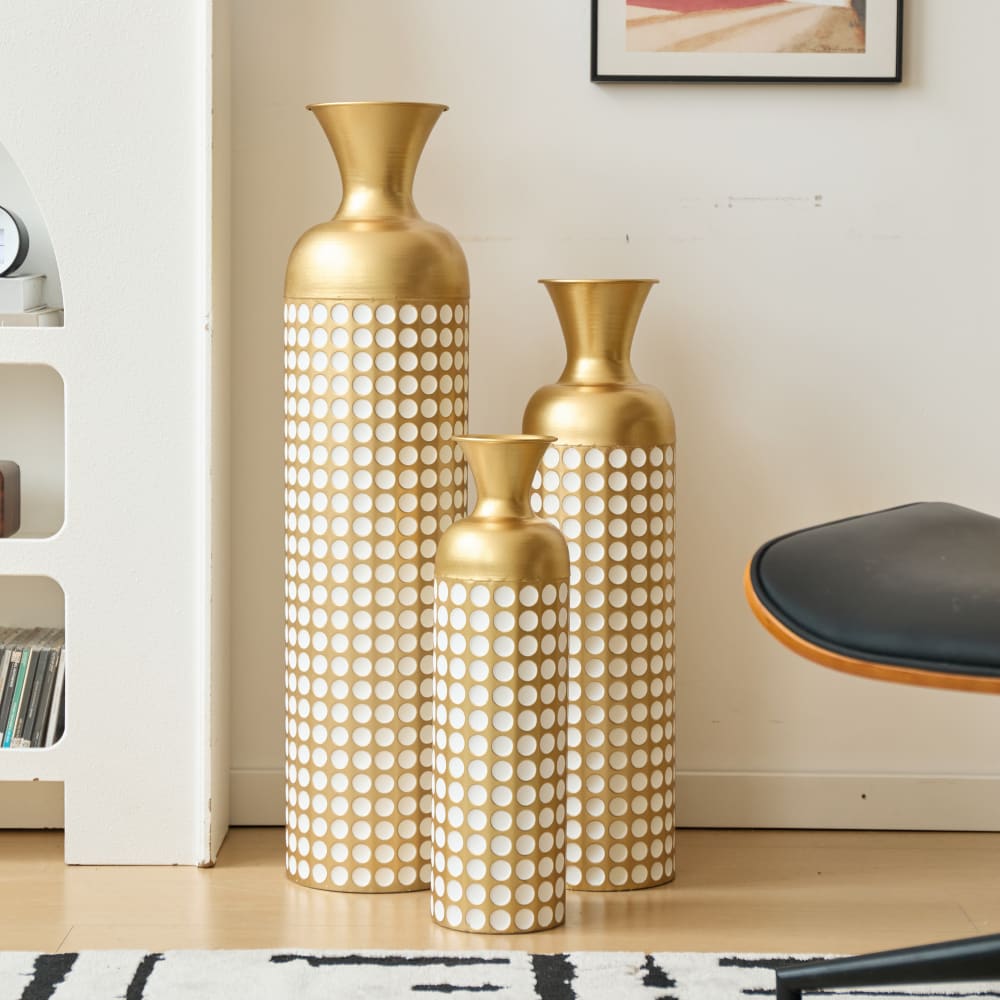 Lot de 3 vases au sol en métal doré et blanc, motif pois, 50-83 cm — vue 4