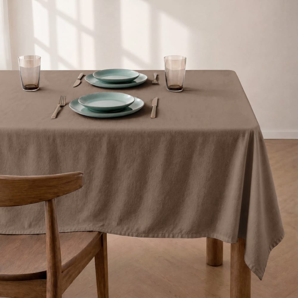 Einfarbige fleckabweisende Tischdecke in Braun 140x200cm -