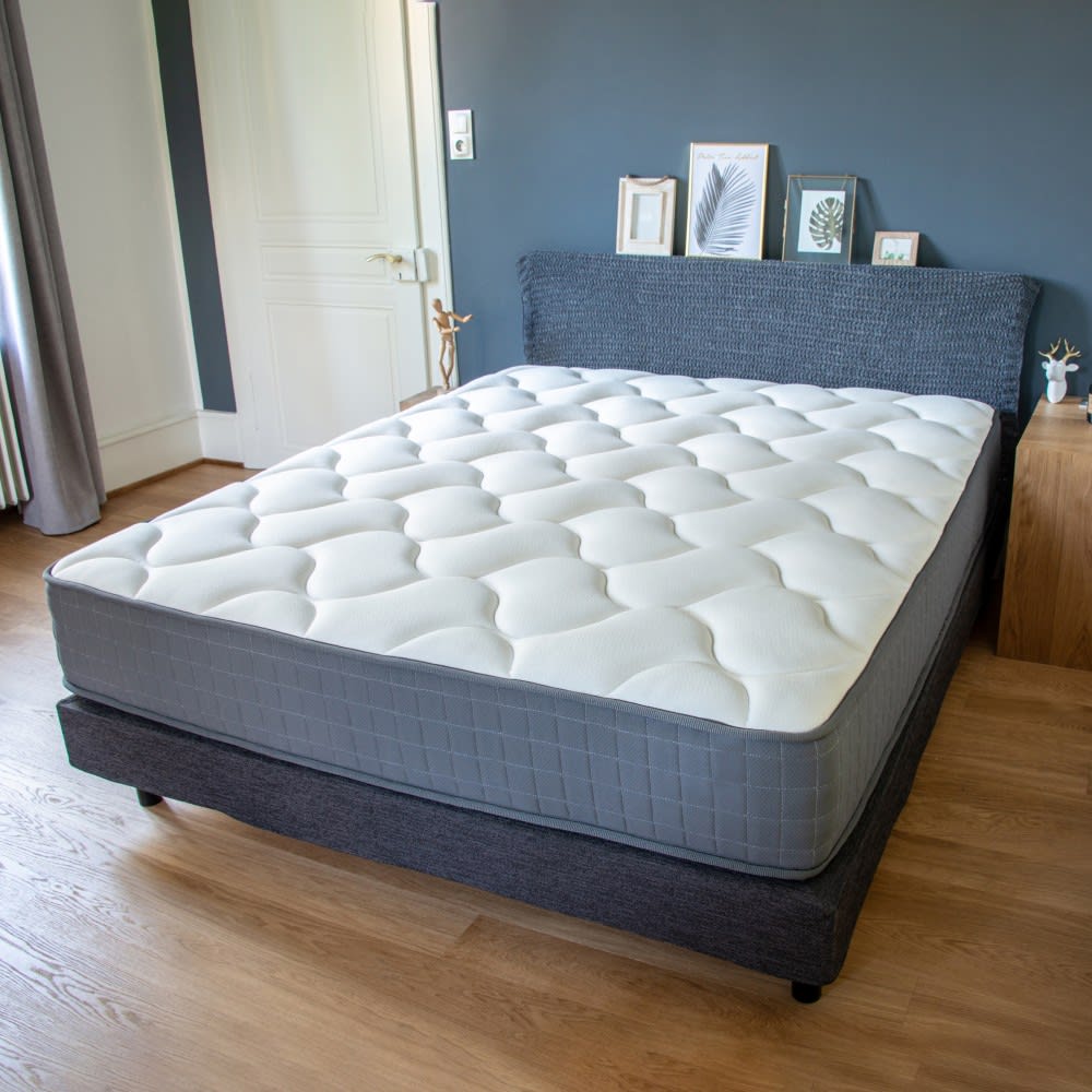 Matratze mit Federn und Memory-Schaum 140 x 190 - Maisons Du