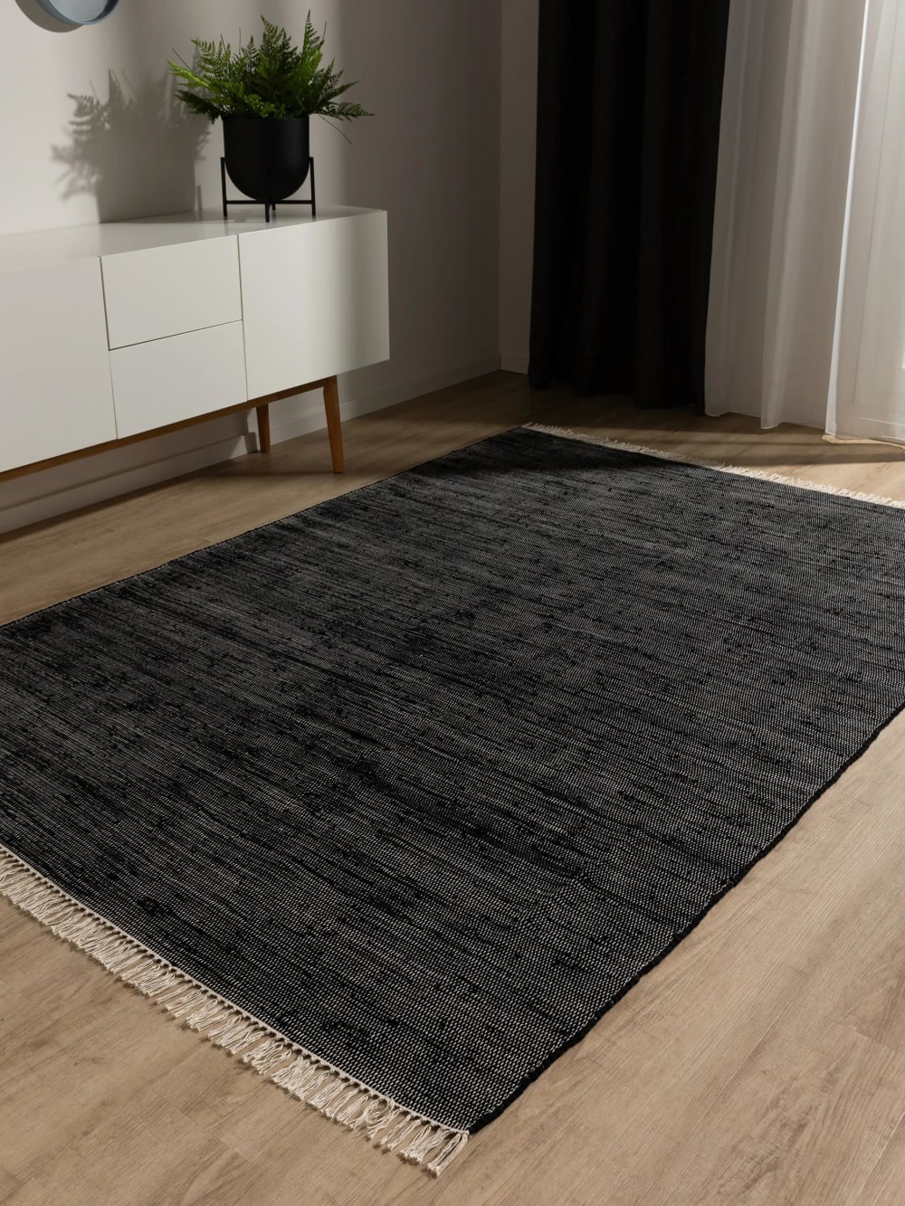 Teppich aus recyceltem Material schwarz 60x100 - Maisons Du Monde