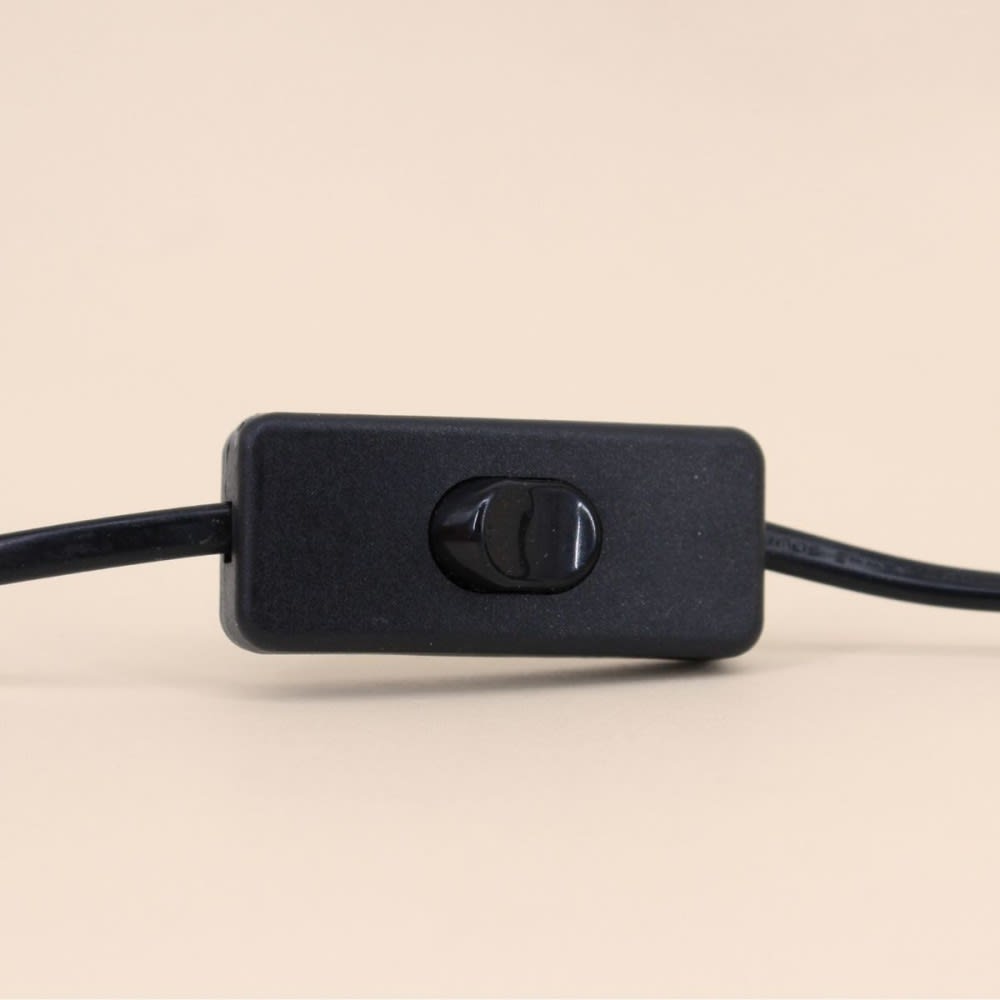 Lampe à poser design forme triangle — vue 4