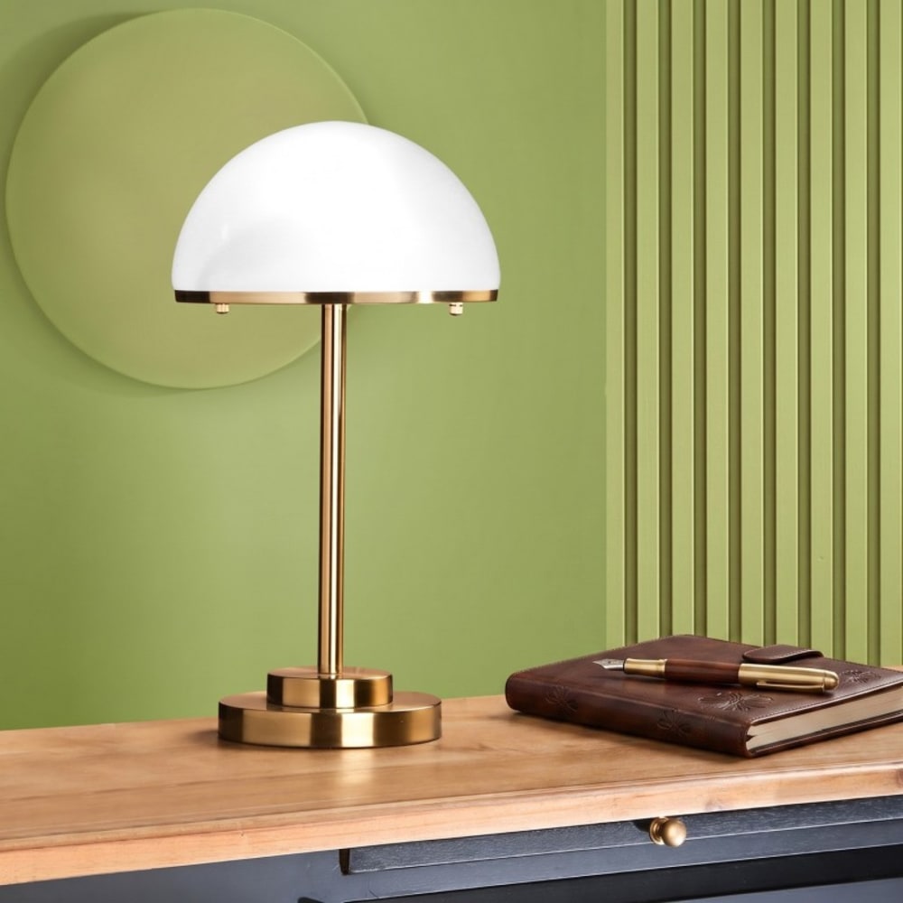 Lampe de table en laiton doré et verre blanc
