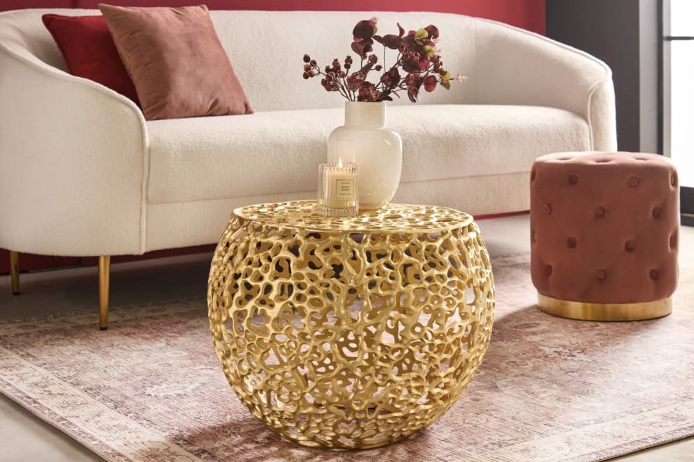 Table basse ronde en aluminium ajouré doré 53x38x53cm
