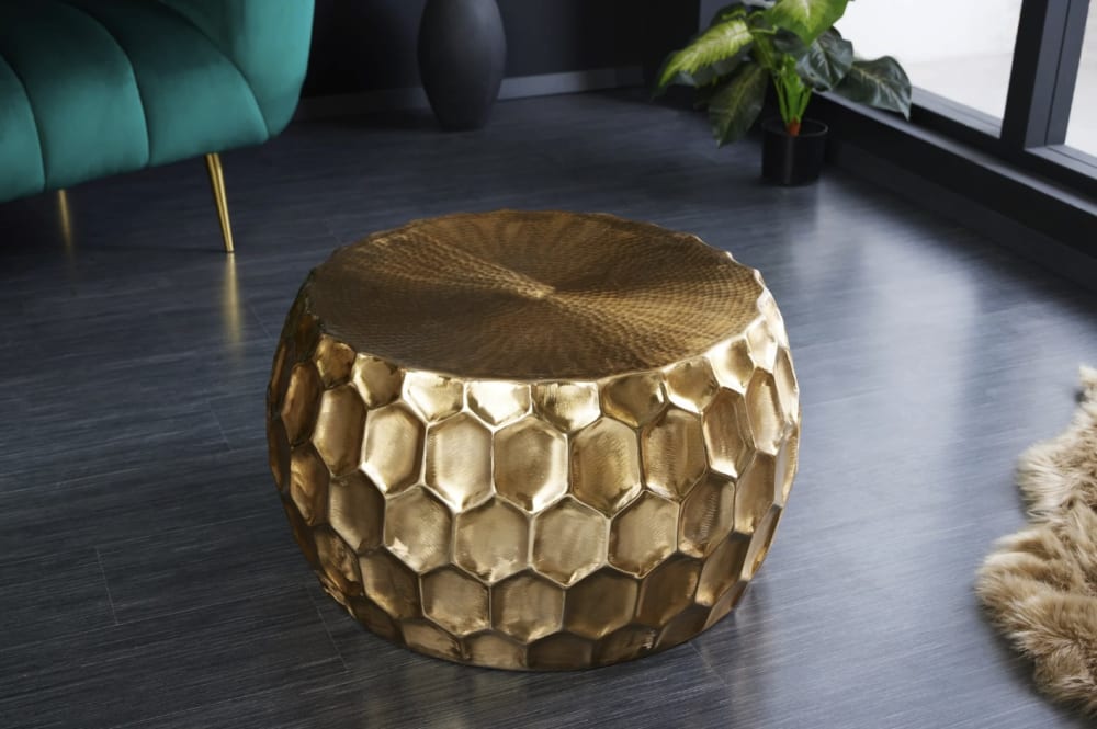 Table basse dorée brillante en alliage d'aluminium martelé 70x40x70cm