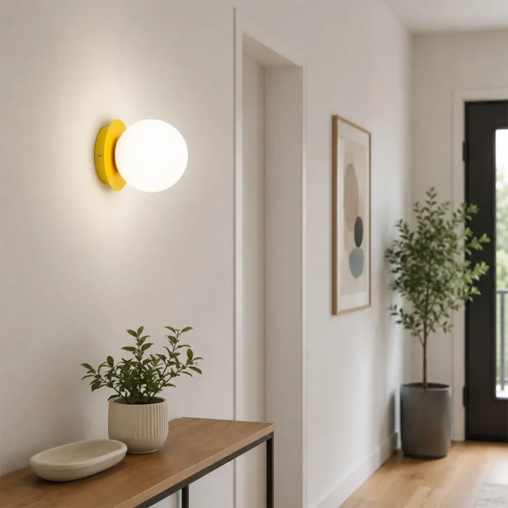 Applique murale mate métal jaune et verre blanc d15 cm — vue 3