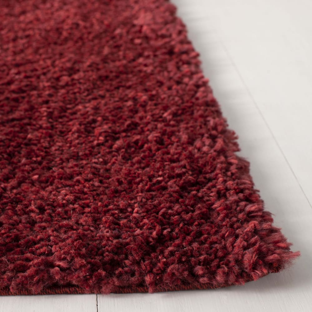 Tapis shag en polypropylène rouge, 69 x 122 cm — vue 4