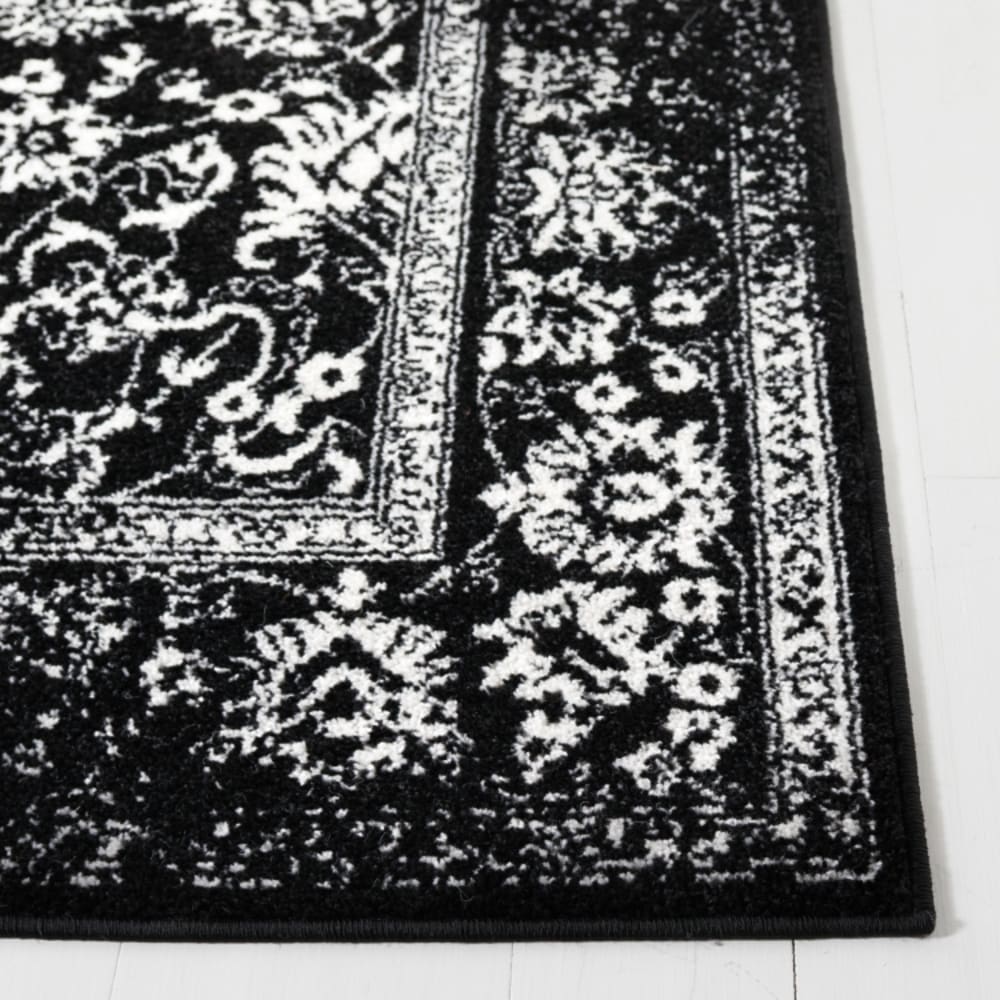 Tapis distressed vintage en polypropylène noir/blanc, 76 x 244 cm — vue 4