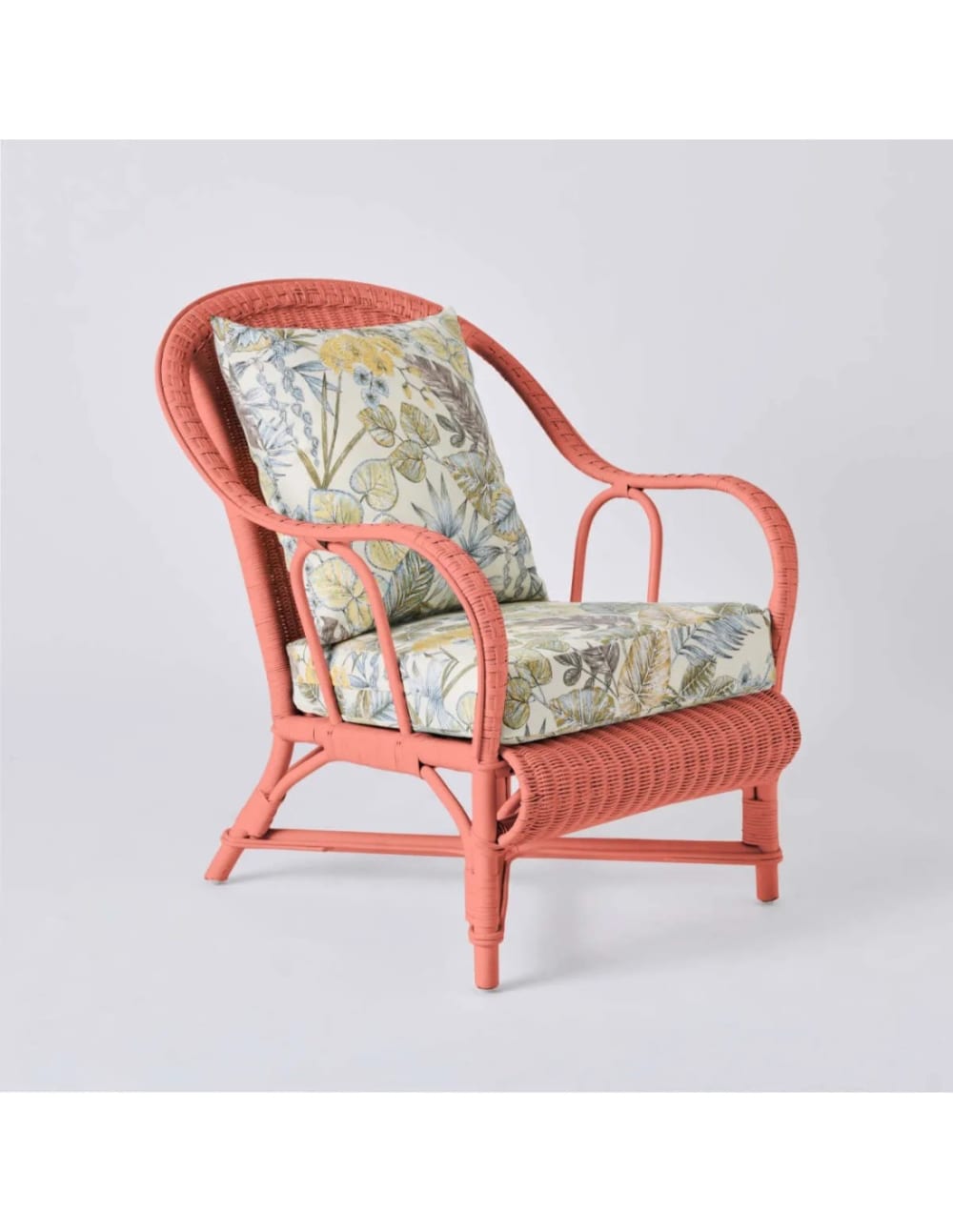 Fauteuil rotin laqué corail