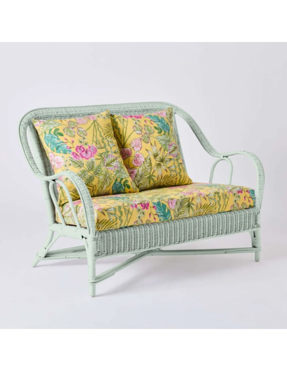 Fauteuil rotin laqué pistache