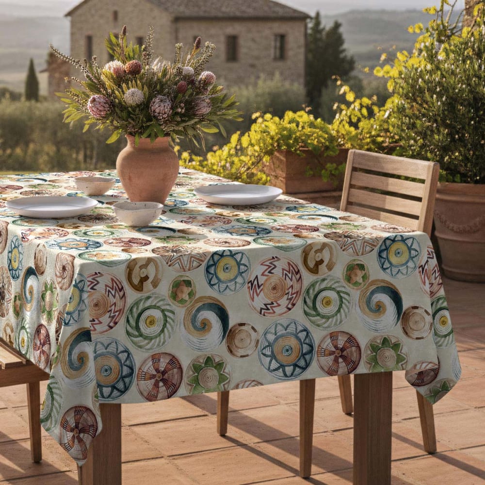 Naf Naf Fleckabweisende Tischdecke – 100 % Baumwolle, 150×300 cm Mehrfarbig Baumwolle