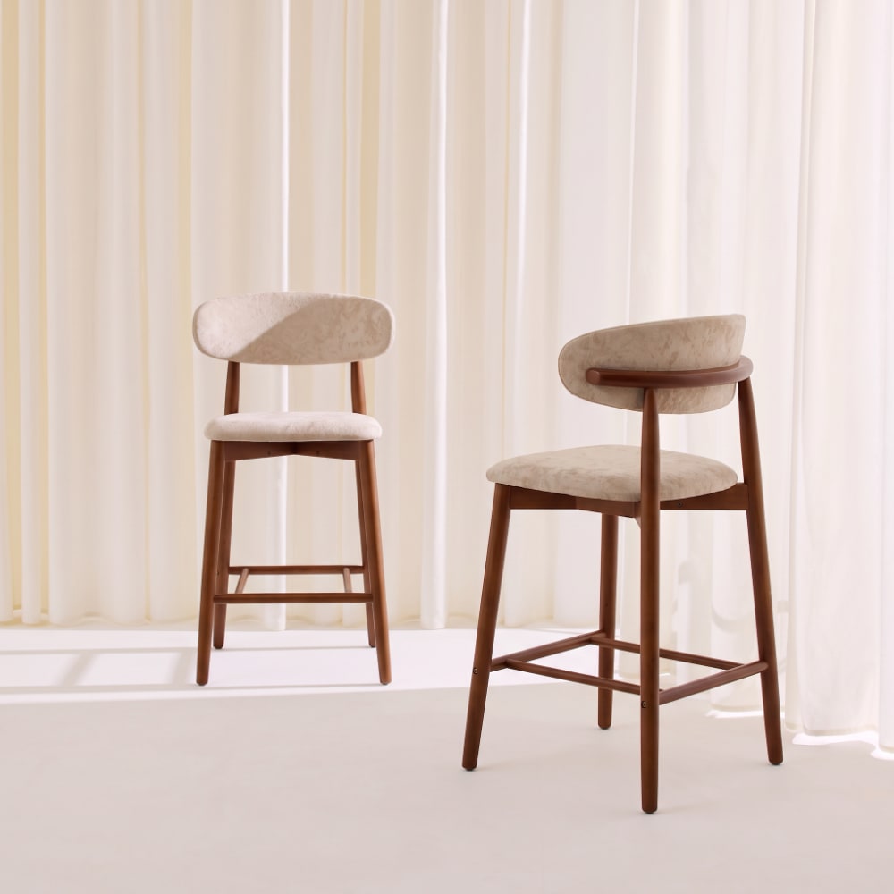 sweeek 2 Barhocker Heveaholz nussbaumfarben Bezug taupe style modern - Pes - Polyester
