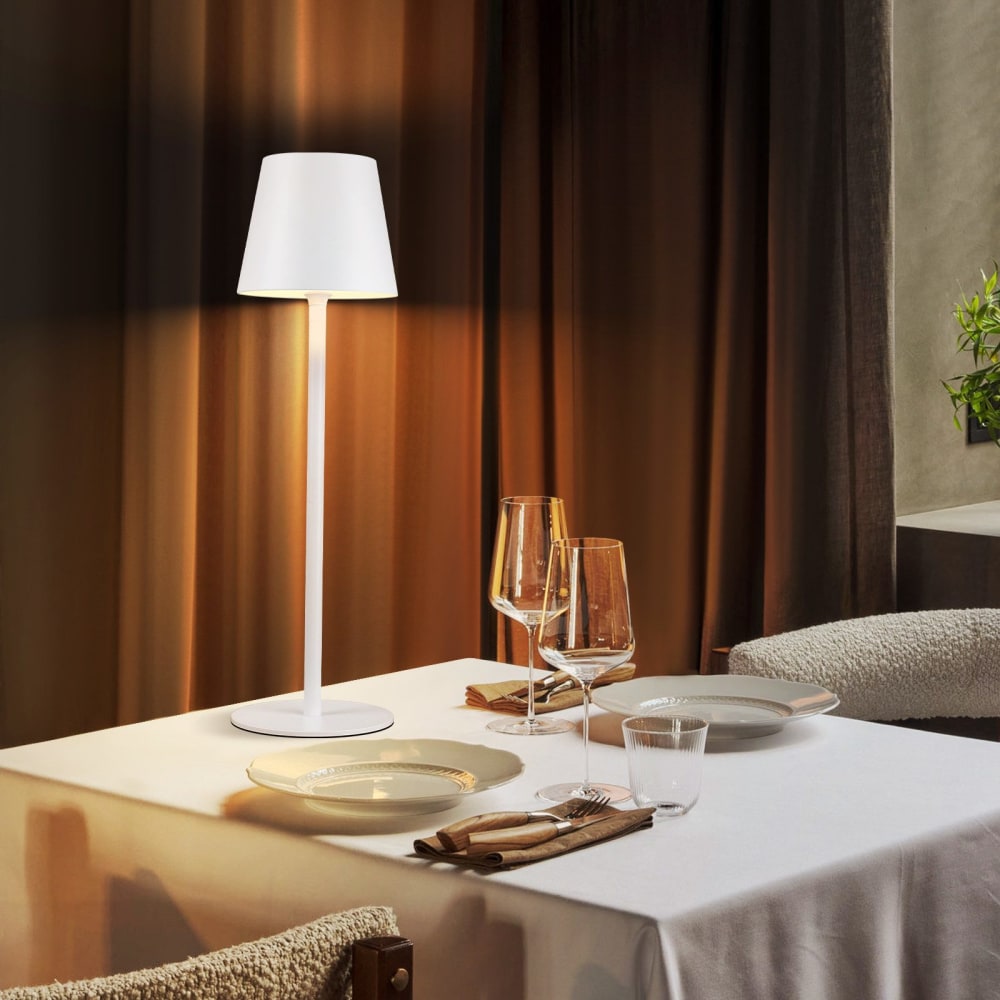 Lampe de table en fer blanc 11x11x37.5cm led — vue 4