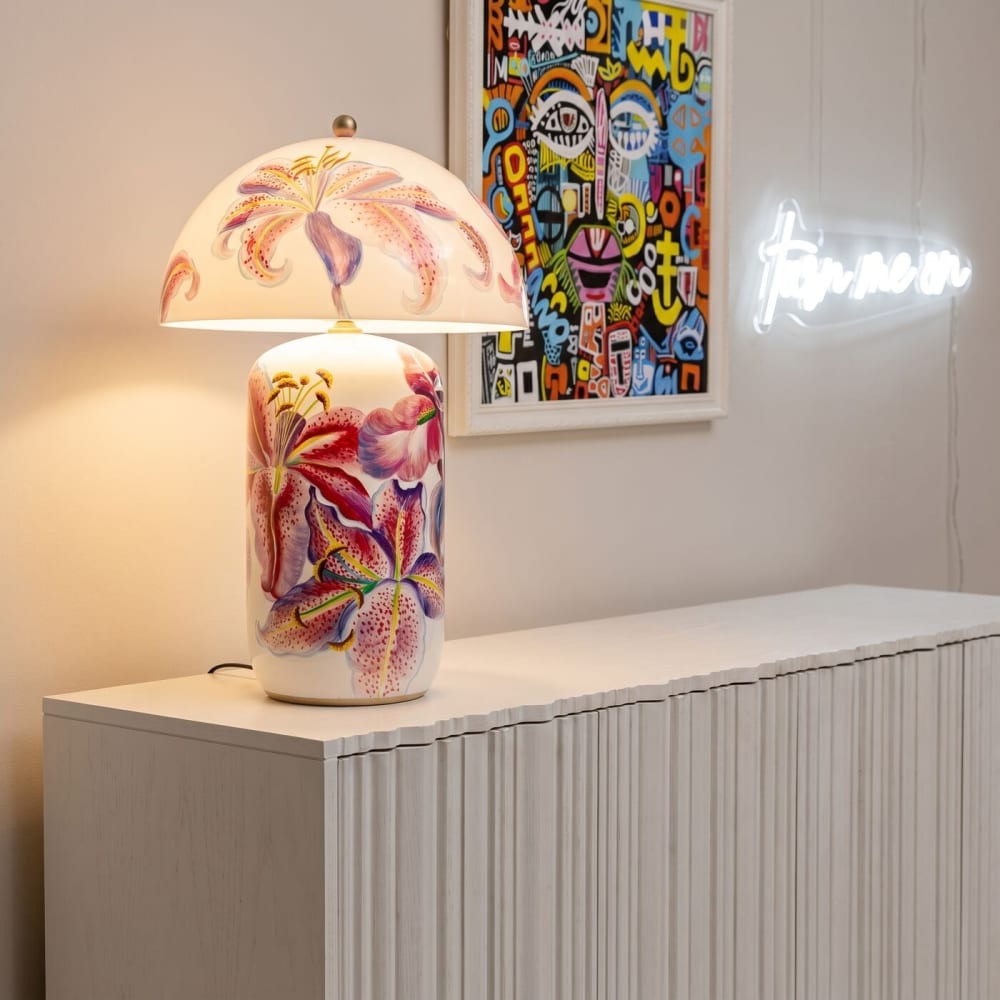 Lampe lys roses en porcelaine blanche — vue 3