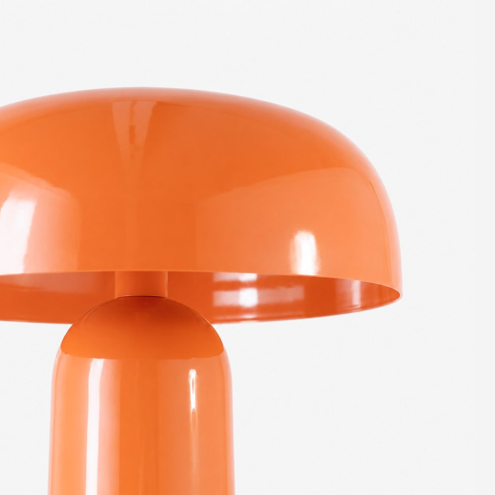 Lampadaire en métal orange — vue 4