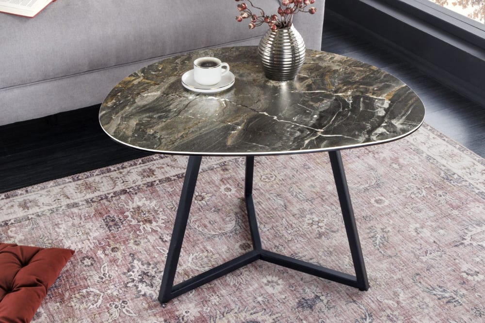 Table basse en céramique effet pierre pieds en fer noirs 70x45x55cm