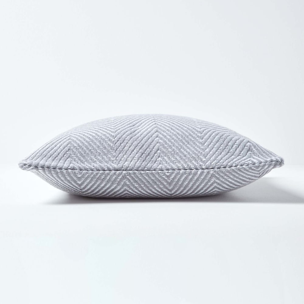 Housse de coussin à chevrons en coton gris 45x45 cm — vue 3