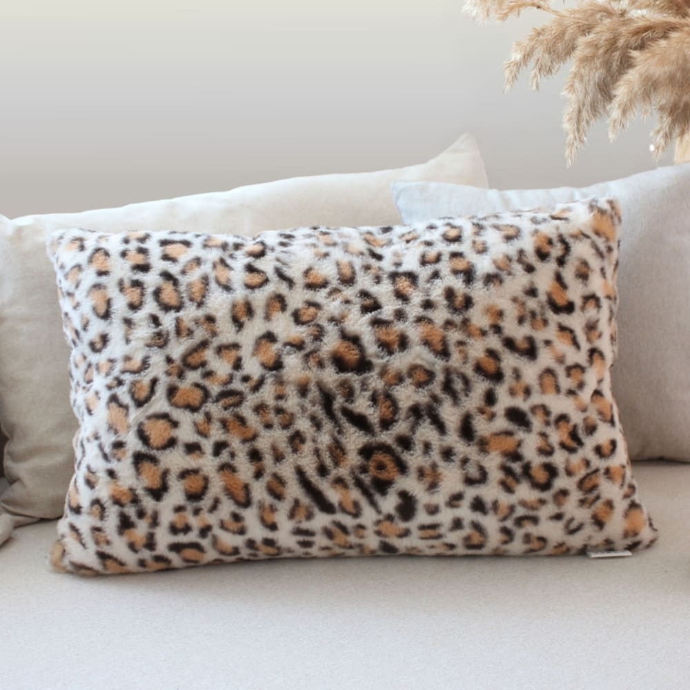 Coussin léopard effet fourrure coussin décoratif - 40x60cm - taupe