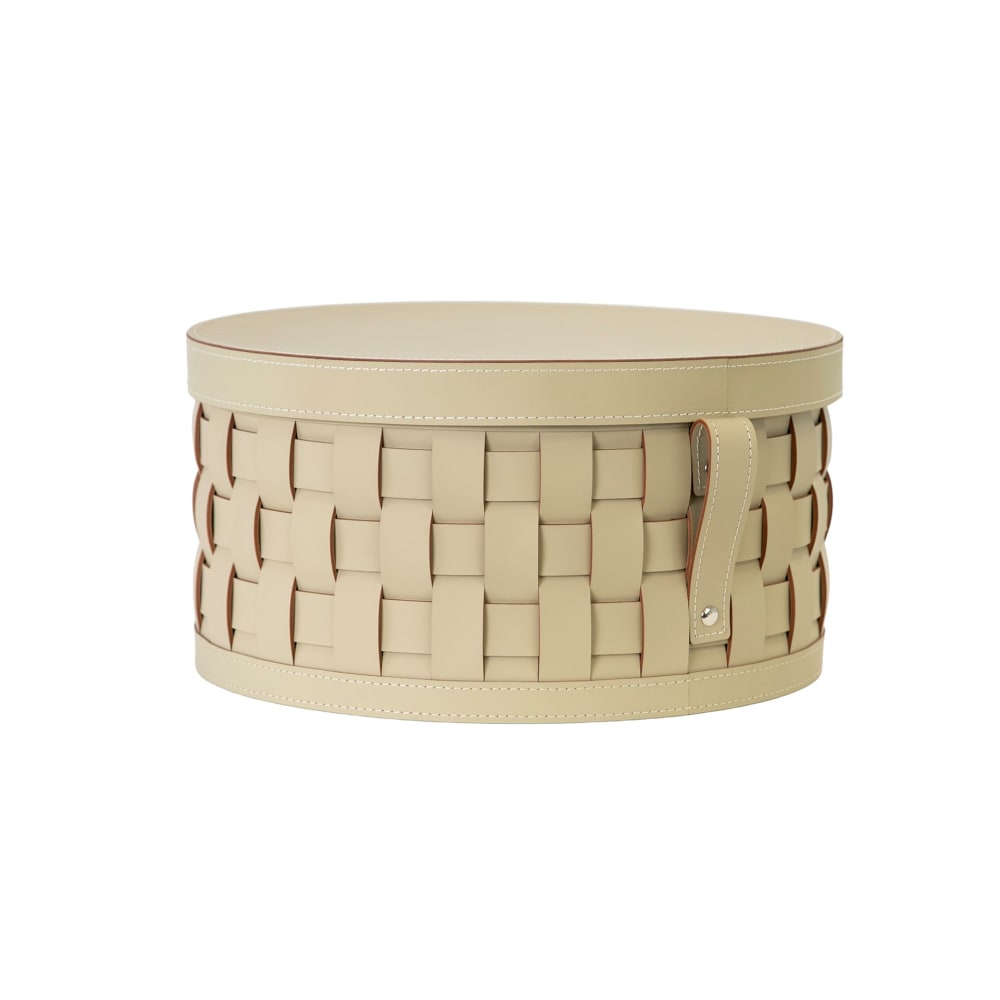 Angel Cerda Runder Korb aus regeneriertem Leder in Sandfarbe mit Deckel style modern Beige Leder