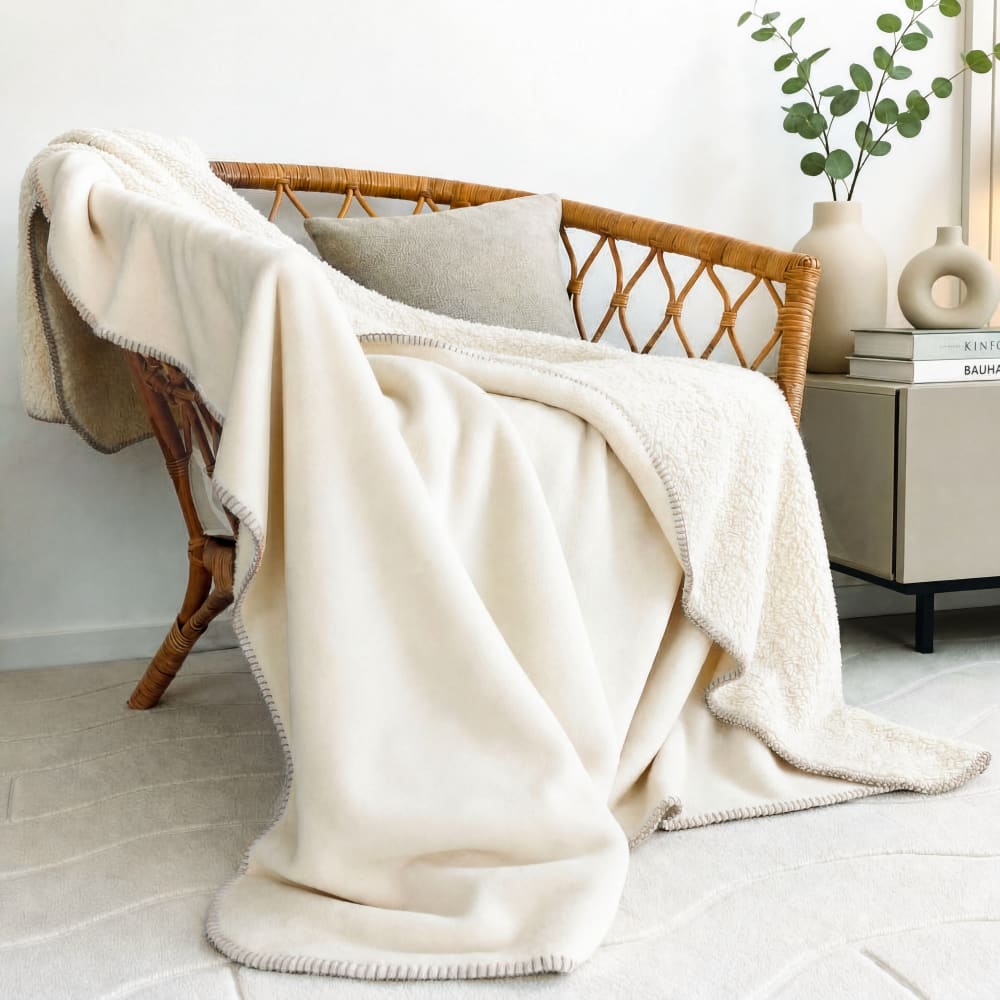 Plaid effet fourrure en flanelle surjet - 125x150cm - ecru