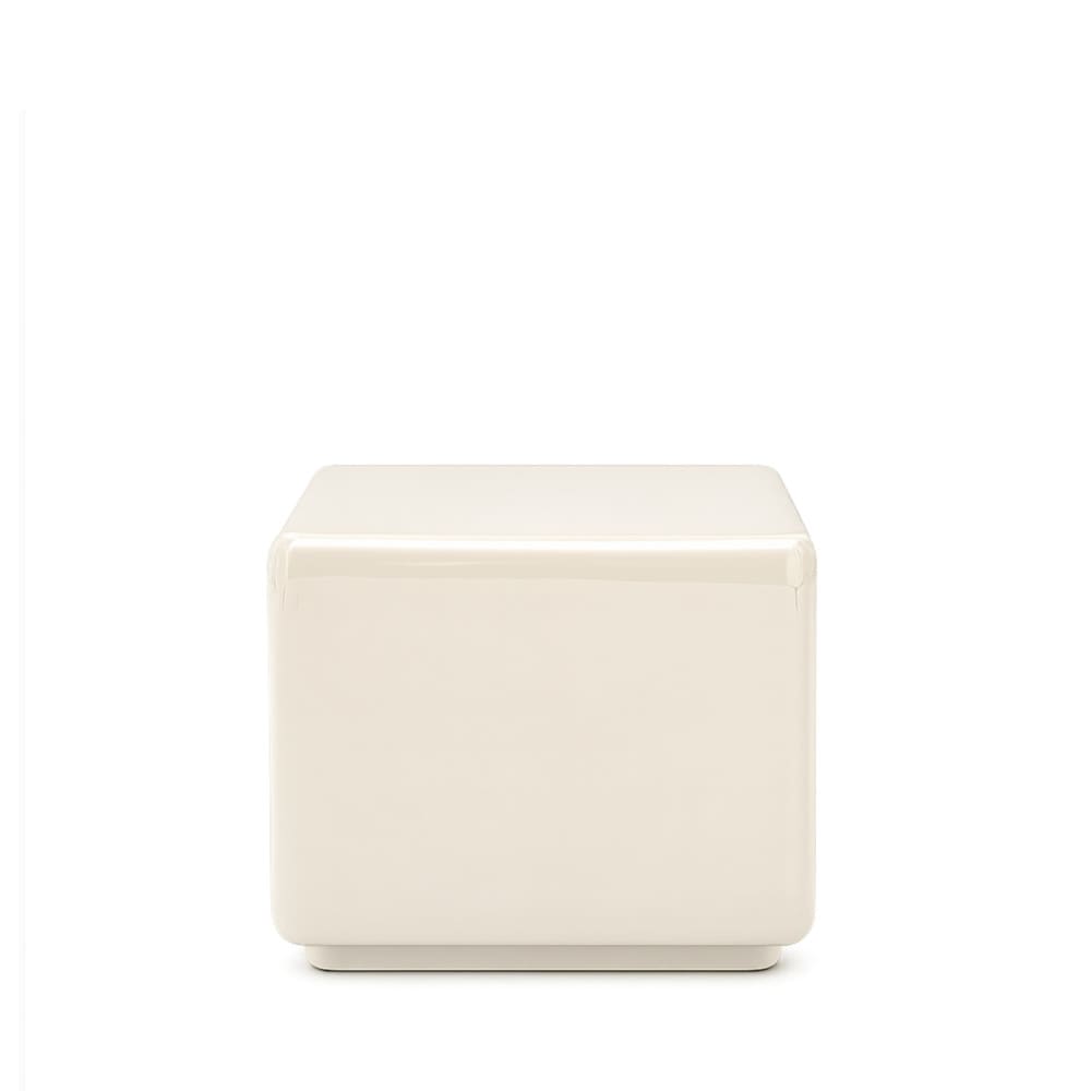 Table d'appoint carrée laquée 40x40cm - beige Table d'appoint carrée laquée 40x40cm - beige