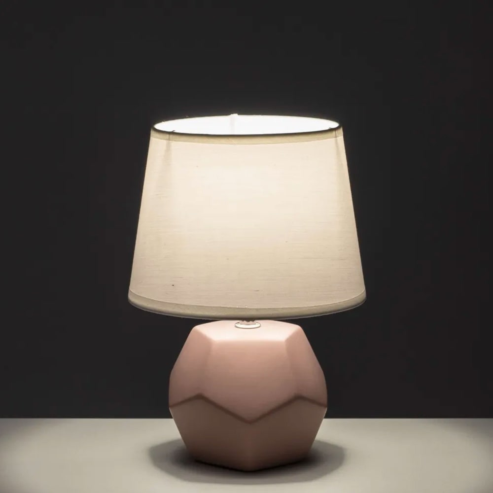Lampe à poser céramique mauve et abat jour blanc 18x18x26cm — vue 3