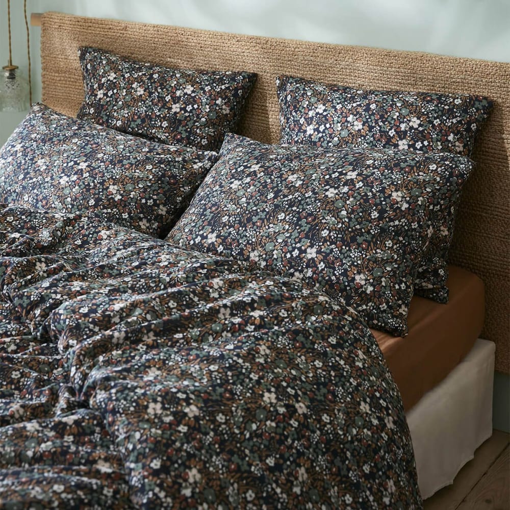 Taie d'oreiller 50x70cm gaze de coton coloris bleu motifs fleurs — vue 3