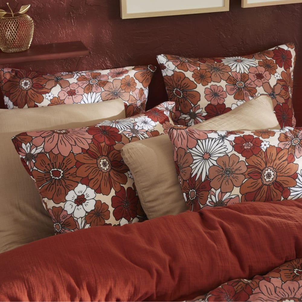 Taie d'oreiller 60x60cm gaze de coton imprimé floral terracotta — vue 3
