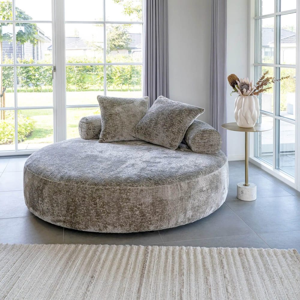 Fauteuil lounge en tissu microfibre beige avec coussins