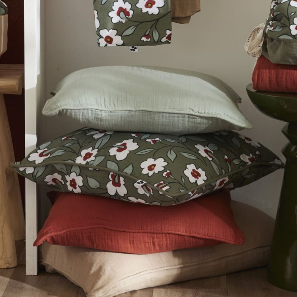 Coussin déhoussable 45x45cm gaze de coton imprimé floral coloris vert — vue 4
