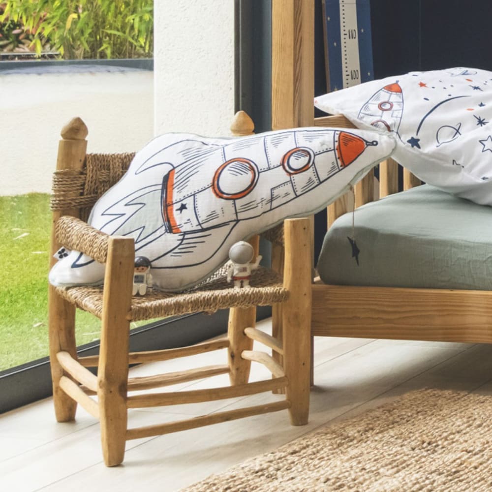 Coussin déhoussable coton motif et forme fusée — vue 3