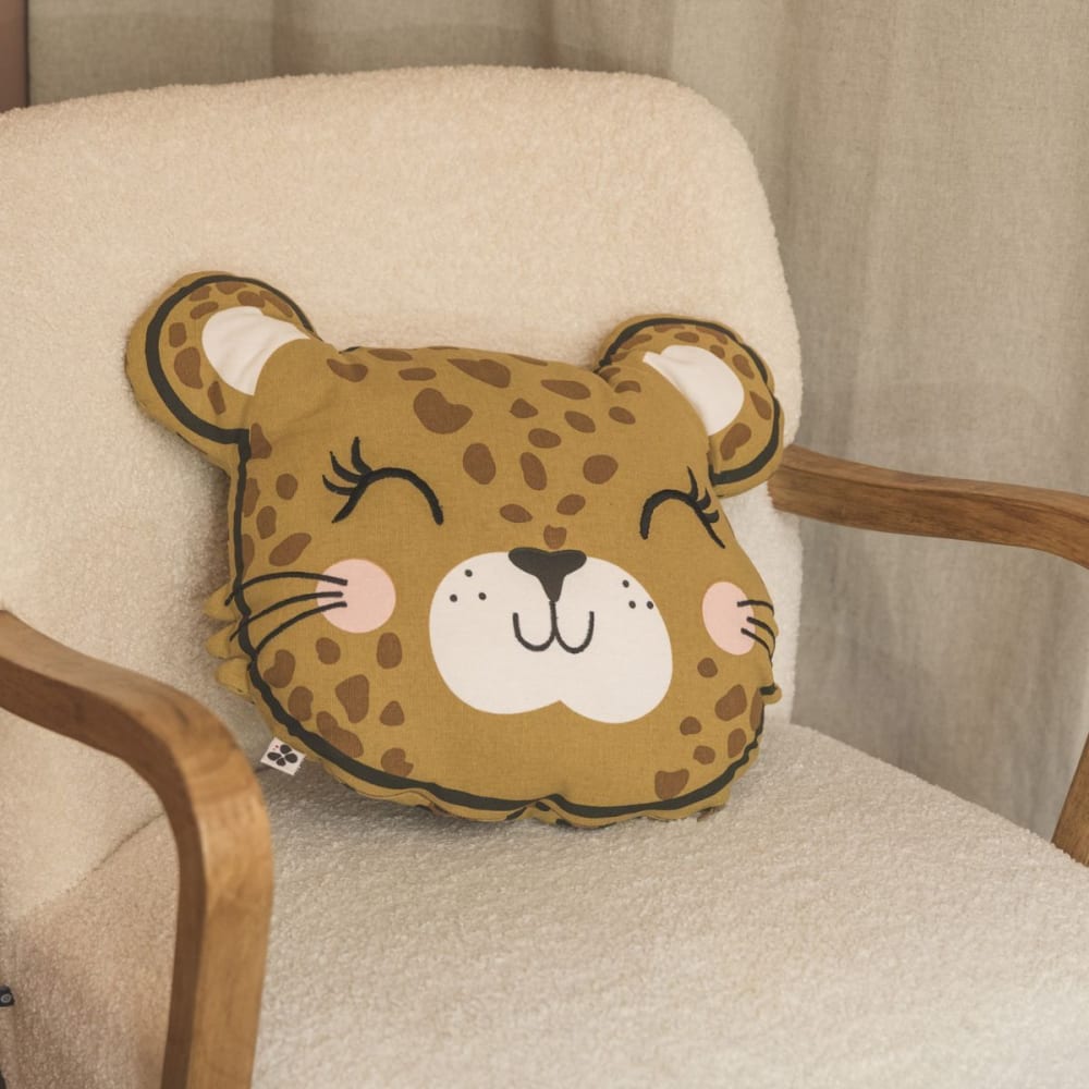 Coussin déhoussable coton motif et forme léopard — vue 3