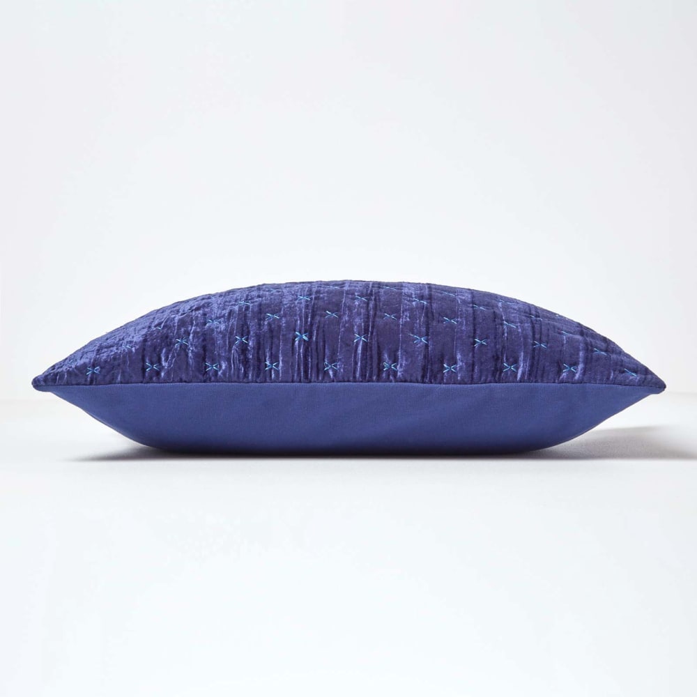 Housse de coussin piqué en velours de viscose bleu marine 55x55 cm — vue 3