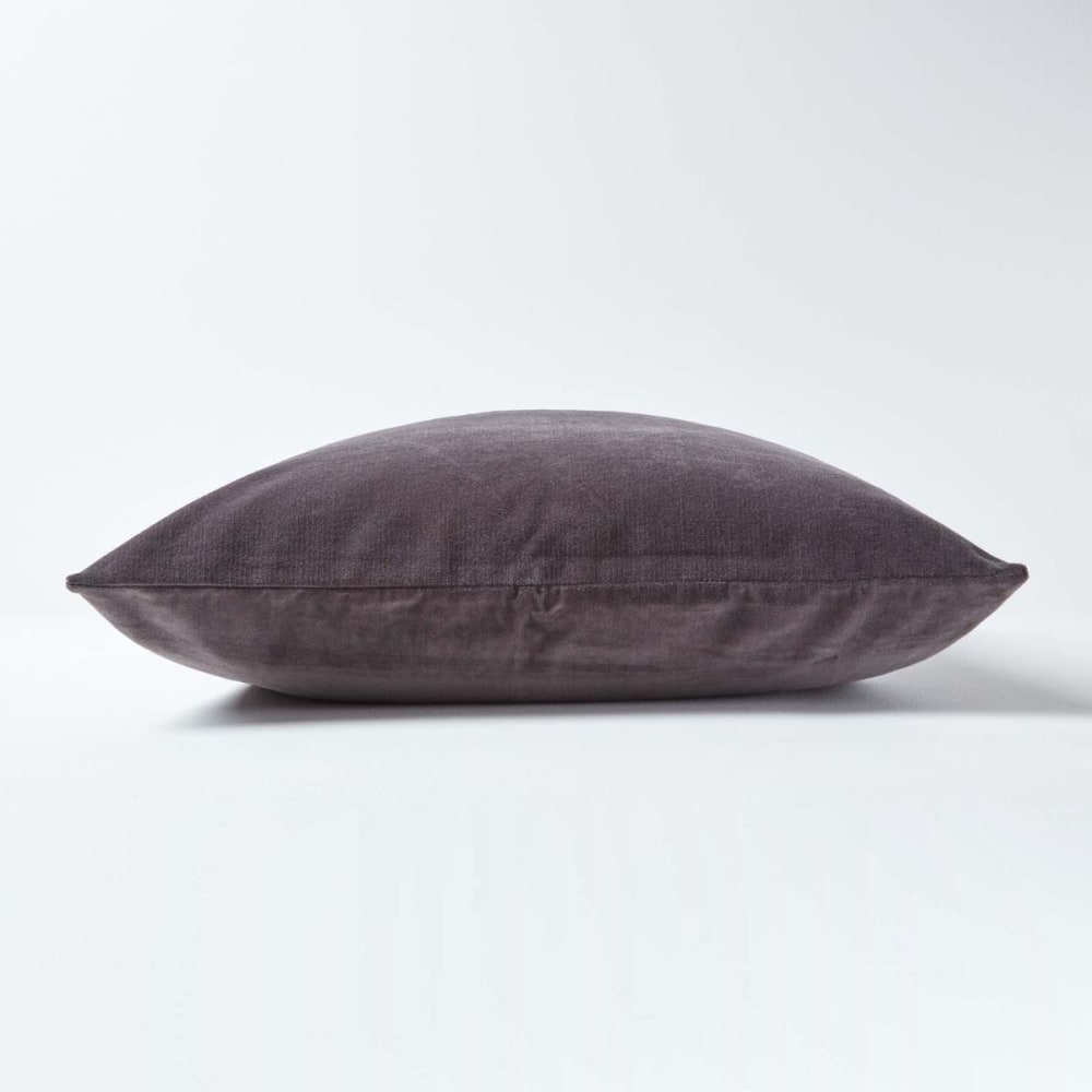 Lot de 2 housses de coussin en velours de coton gris foncé 40x40 cm — vue 3