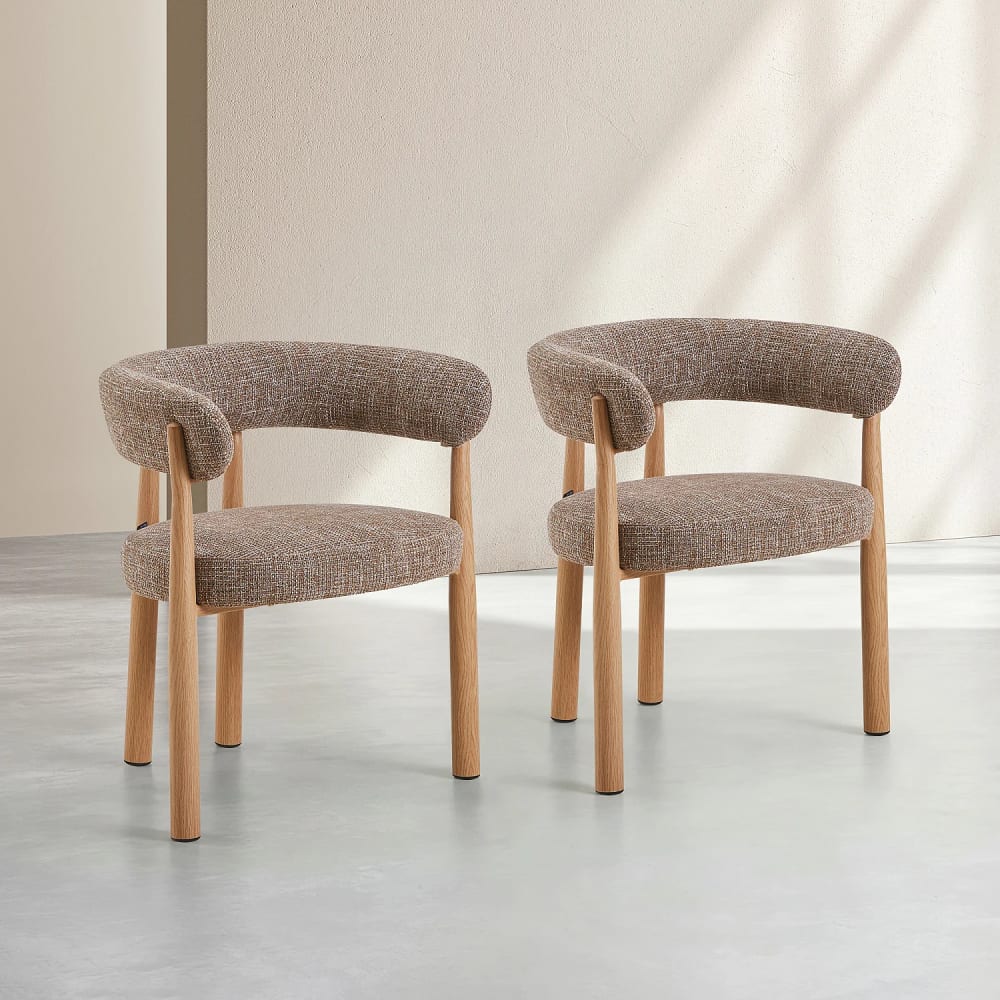 Lot de 2 chaises en tissu et métal finition chêne avec accoudoirs -
