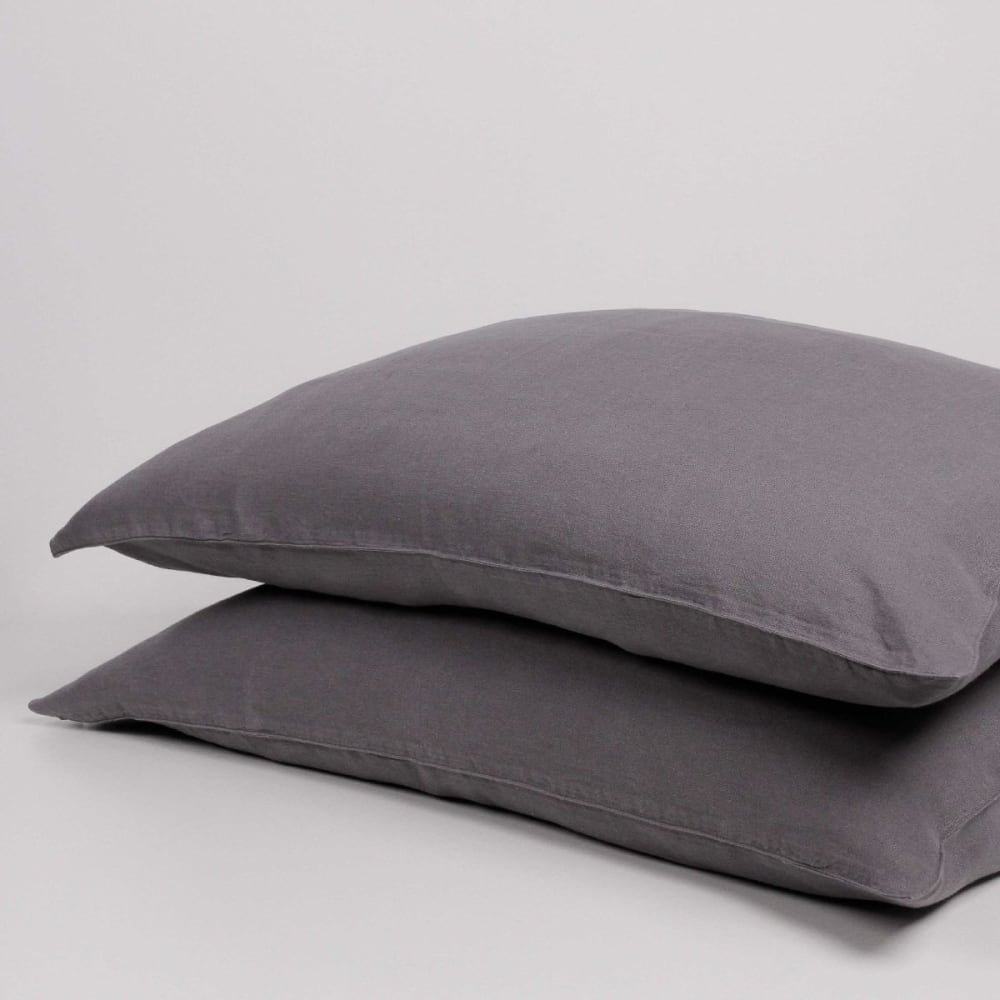 Taie d'oreiller lin lavé uni 50x70 cm gris anthracite — vue 3