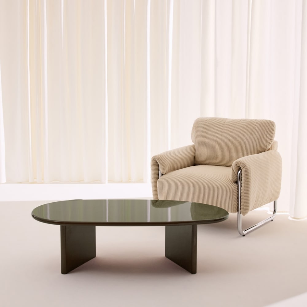 Table basse ovale finition glossy kaki Table basse ovale finition glossy kaki