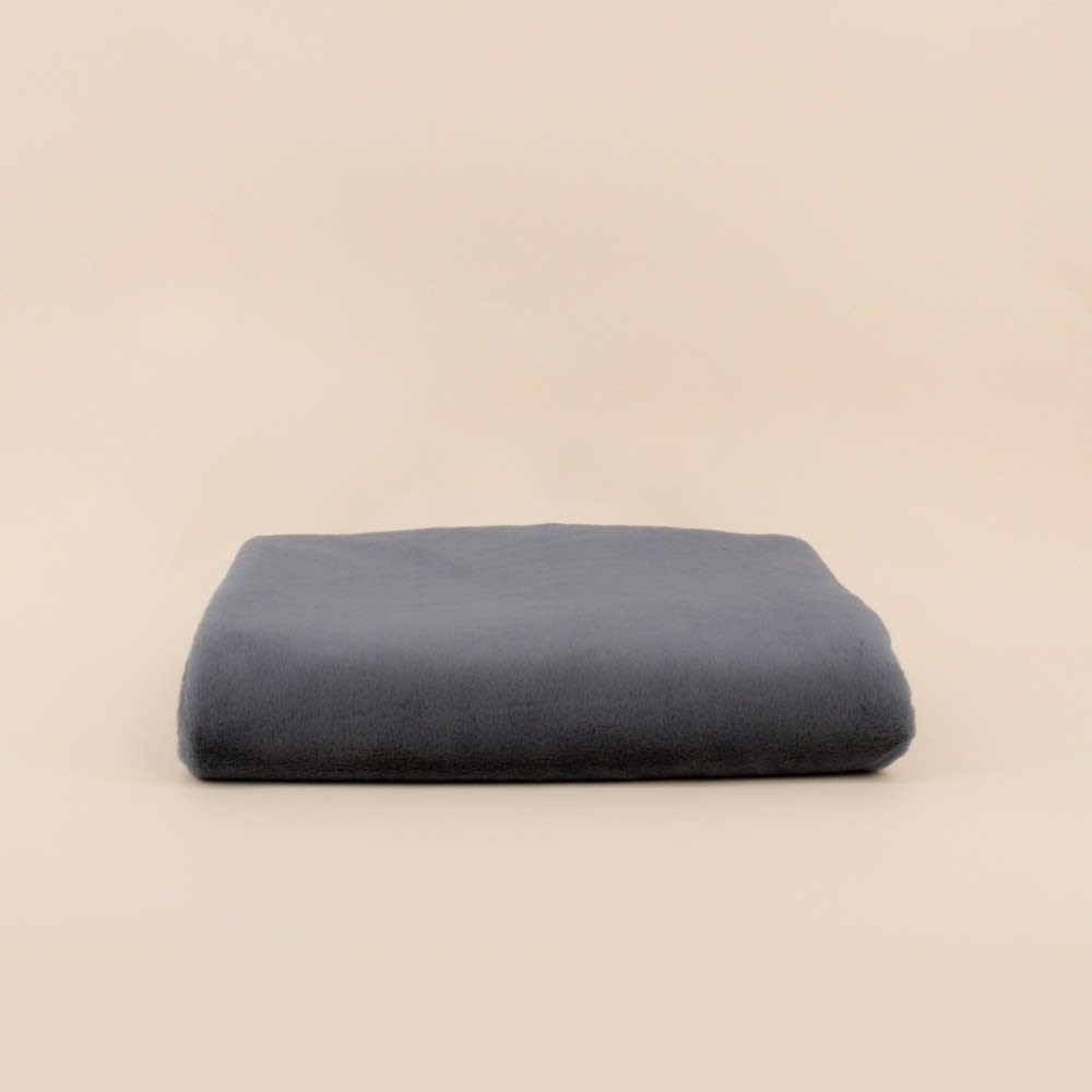 Plaid en fausse fourrure gris foncé 157x230cm Plaid en fausse fourrure gris foncé 157x230cm