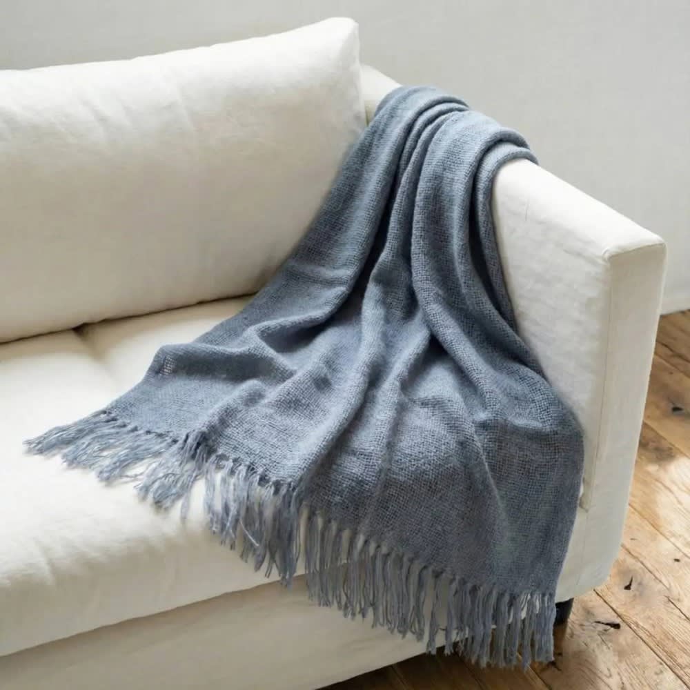 Plaid tricot effet mohair gris 150x180cm Plaid tricot effet mohair gris 150x180cm