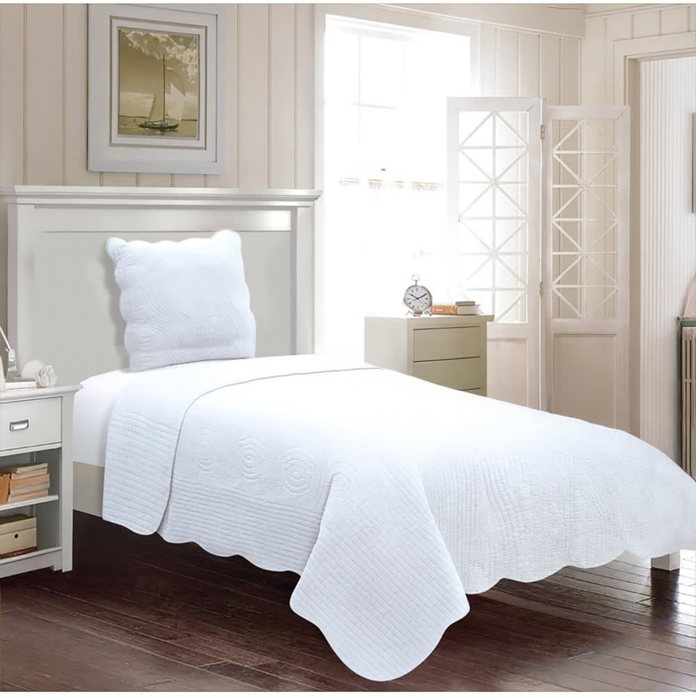 Couvre lit blanc 1 personne et 1 taie piquage en vagues 180x240 cm Couvre lit blanc 1 personne et 1 taie piquage en vagues 180x240 cm